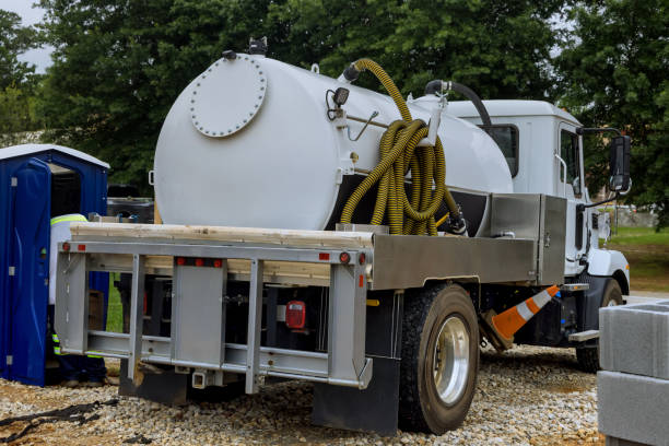 Best Best portable toilet rental  in Hermantown, MN